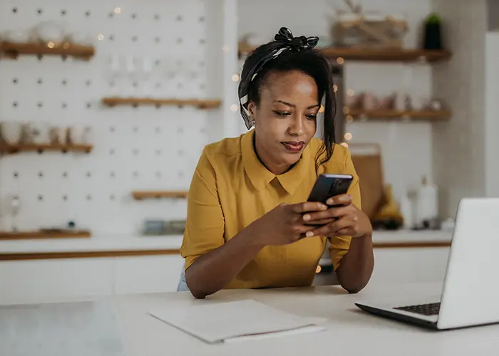 woman on laptop